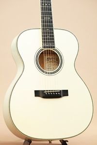 MARTIN OOO-ECHF Bellezza Bianca 2006 w/Hardcase FREE SHIPPING from Japan #R1019