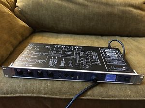 RME Audio Fireface UFX (30-IN/30-OUT USB/FireWire Interface with DSP Mixer)