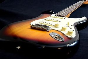1963 Fender American Vintage Custom Relic Stratocaster Strat Sunburst