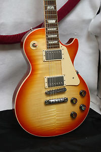 Gibson 2014 Les Paul Peace Guitar with Hard case