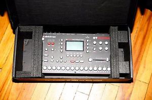 Elektron Octatrack DPS-1 Digital Performance Sampler