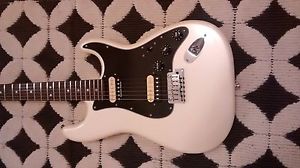 Used Fender American Deluxe Stratocaster HH with Thornbucker Pearl White