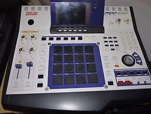 Akai mpc 4000, working condition with SSD hard drive and sound libraries