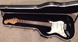 1995 Fender Stratocaster American Electric Guitar Black LEFTY