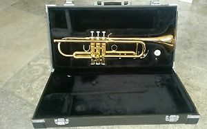 Yamaha Trumpet YTR4335G with Vincent Bach 7C mouthpiece