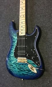 Custom Strat mit Fender Parts