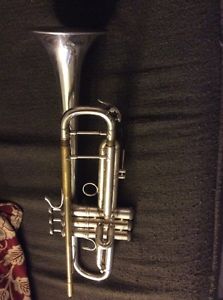 Bach Stradivarius 37