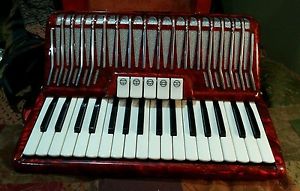 Vintage YAMAHA  Piano Accordion Original Case With Strap