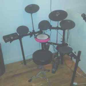 yamaha dtx522k w DW7000 kick pedal.