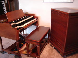 HAMMOND ORGAN B-3, BASS PEDALS, BENCH, LESLIE 122 SPEAKER, TUBE REVERB