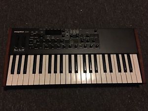 Dave Smith Instruments Mopho SE Mono Synth Keyboard Used