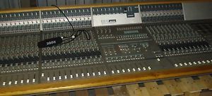 Audient ASP8024  - 36-channel Inline Analog Mixing Console  DAW Controls