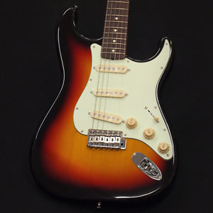 Used Fender Japan Exclusive Classic 60S Stratocaster 3 Color Sunburst 2016Guitar
