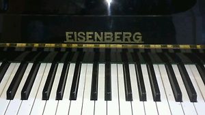 Eiesenburg upright piano