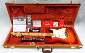 2013 Fender Stratocaster Red Burst Mexico Made & Hard Shell Case - Mint!