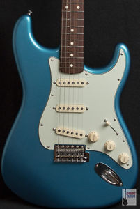 Used Fender Classic Series 60's Stratocaster Lake Placid Blue Mint