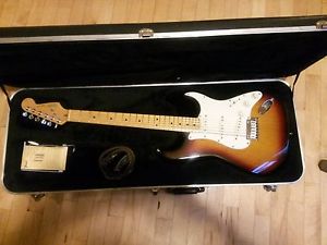 1987 Fender Stratocaster American Standard Sunburst
