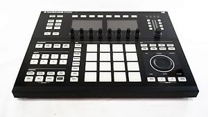 Native Instruments Maschine Studio WIth Software (FREE SHIPPING)