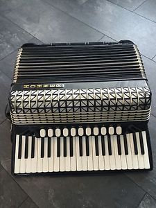 AKKORDEON HOHNER Atlantic IV N de Luxe