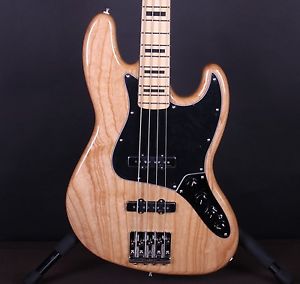 Fender Deluxe Active Jazz Bass Natural w/Gig Bag NEW!