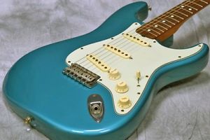 Fender American Vintage 62 Stratocaster Lake Placid Blue Electric Guitar