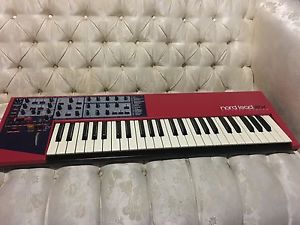 Clavia Nord lead 2x
