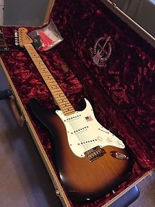 Fender 60th Anniversary Commemorative Stratocaster 2 tone sunburst