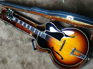 1959 GIBSON L-7C Cutaway Archtop Acoustic Jazz Guitar w/ HSC .  Very Clean