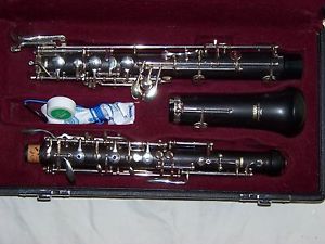 YAMAHA Model 411 Grenadilla FULL CONSERVATORY OBOE-leftF &Low Bb-MINT CONDITION!