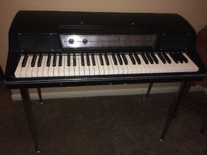 Vintage Wurlitzer 200A Electric Piano