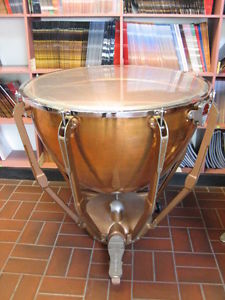 GOOD SINGLE 32 INCH LUDWIG COPPER STANDARD TIMP, NO DAMAGE,NEW GAUGE & HEAD