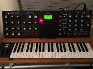 Moog Minimoog Voyager Performer Edition Keyboard Synthesizer