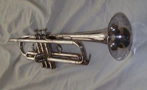 YAMAHA YTR-6320s Silver Plated Pro-Level Bb Trumpet