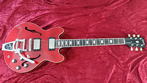 Gibson ES-390 Memphis Bigsby cherry red with hardshell case