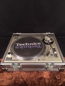 Technics SL-1200MK3D with Hard Case Professional DJ Turntable