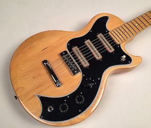 Vintage 1976 Natural Maple Gibson S-1 Electric Guitar with Hard Shell Case