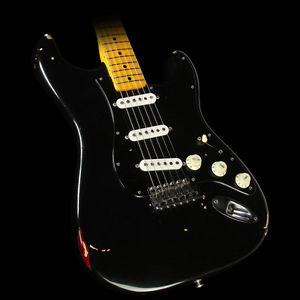 Fender Custom Shop David Gilmour Stratocaster Relic Electric Guitar Black