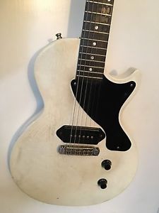2010 Gibson Les Paul Junior Satin White (Already Naturally Relic'd)