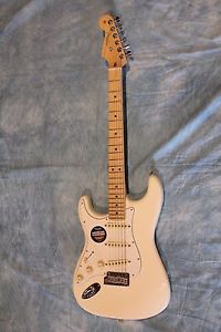 Fender American Standard Stratocaster Left handed Olympic White finish New 2016