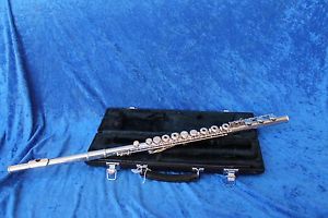 Yamaha 381flute Solid silver head joint https://youtu.be/ucyh-eglWRs