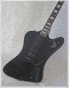 Dillion all black Phoenix with free $80 bag.  Right or left hand.