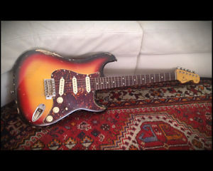 Stratocaster 3TSB Relic