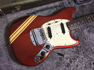FENDER MUSTANG Matching Head Competition Red 1970 w/Hard case