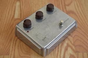 Klon Centaur Professional Overdrive Boutique Guitar Effects Pedal - Silver