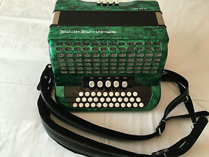 Akkordeon Handharmonika Harmona Harmonika Weltmeister Club 333 C-F Neuwertig