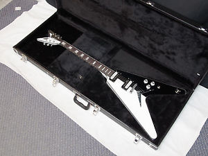 DEAN Michael Schenker 2004 V electric GUITAR new Black and White w/ HARD CASE -B