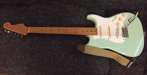 Fender 50s Classic Series Stratocaster Surf Green