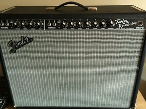 Fender Vintage Reissue '65 Twin Reverb 85 watt Guitar Amp