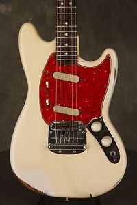 original 1966 Fender MUSTANG old refinish WHITE!!!