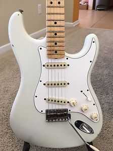 Fender Stratocaster Custom Shop 1970 Relic Olympic White